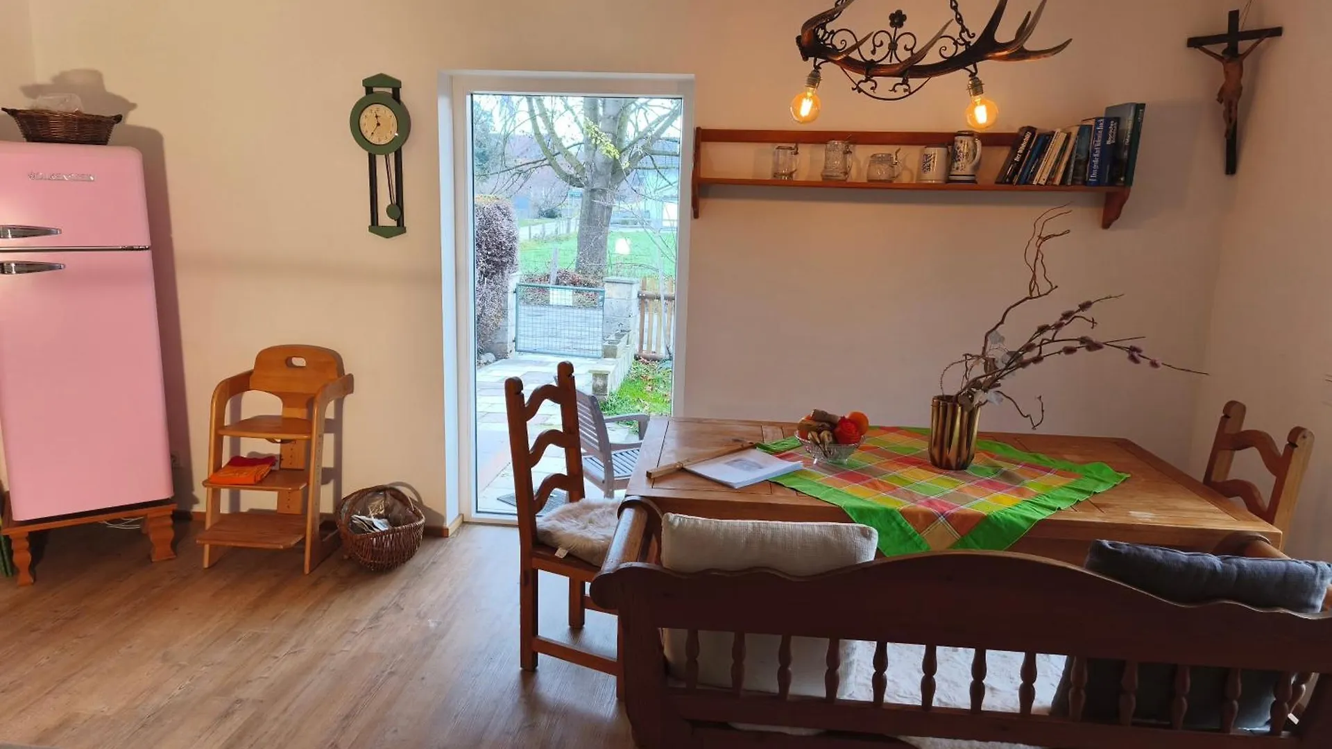 Ferienhaus Mit 3 Schlafzimmer In Seenaehe Wielenbach Holiday home
